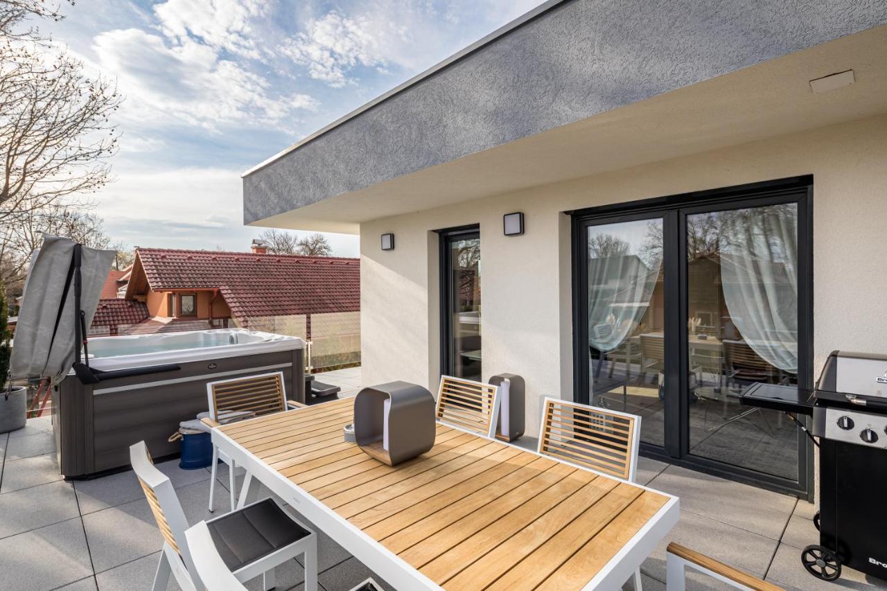 Balatonic Sky Apartment *